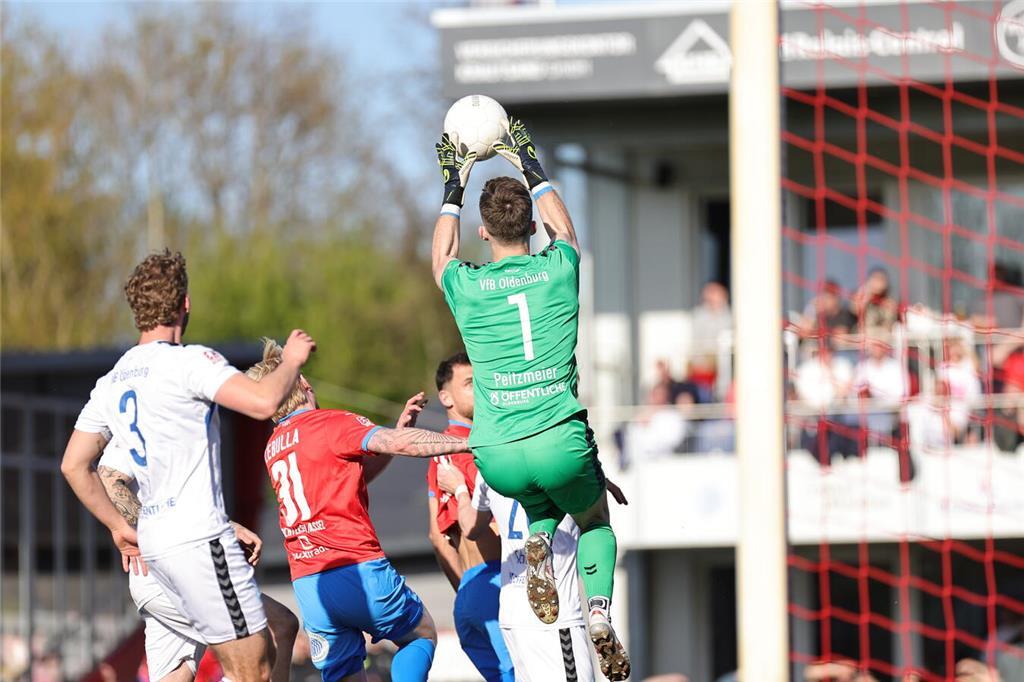 SV Drochtersen Assel - VfB Oldenburg am Samstag, 12. April 2025.