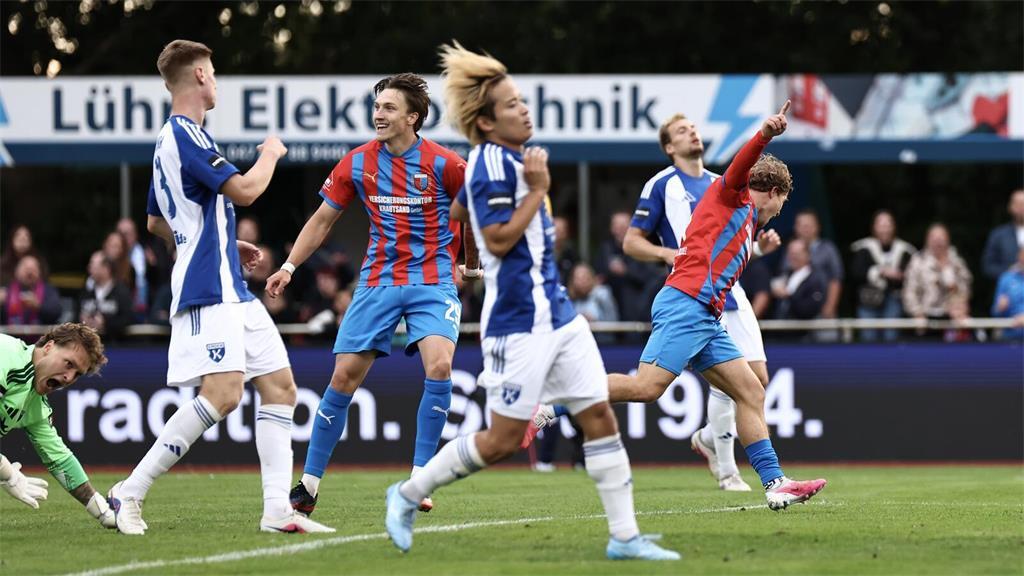 SV Drochtersen Assel gegen Kickers Emden, am Freitag, 21. August 2026. 