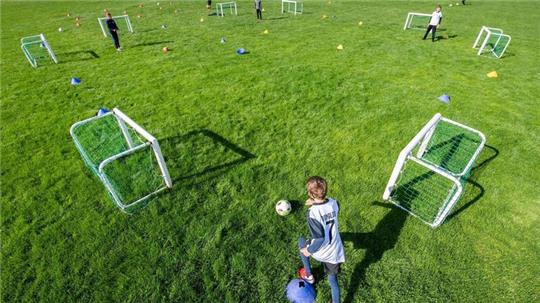 SV Drochtersen/Assel veranstaltet ein Trainingscamp für Mädchen und Jungen.