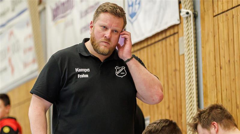 SV-Kapitän Markus Clever über seinen Trainer Robert Frahm: „Robert ist ein Trainer, der extrem gut abschätzen kann, wie er auf eine Mannschaft reagieren muss.“