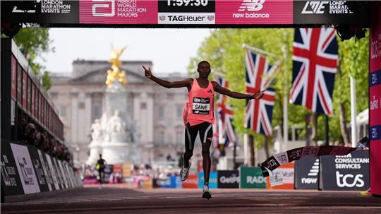Sabastian Sawe lief überraschend einen Marathon-Weltrekord in London.