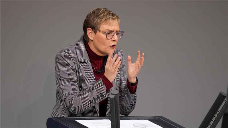 Sabine Dittmar (SPD) will, dass eine Neuregelung zur Organspende nach einer Übergangsfrist ab 2030 wirksam wird. (Archivbild)
