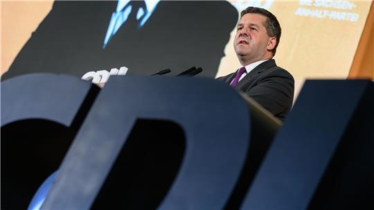 Sachsen-Anhalts Ministerpräsident Sven Schulze (CDU) hat seine ablehnende Haltung gegenüber AfD und Linken immer wieder bekräftigt. (Archivbild)
