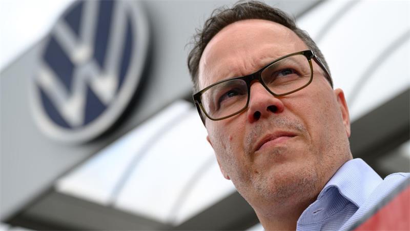 Sachsens Wirtschaftsminister Dirk Panter bringt zum Erhalt der Automobilindustrie in Zwickau ein Joint Venture von VW mit chinesischen Herstellern vor (Archivbild)