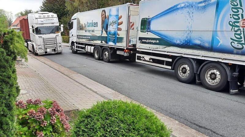 Sämtliche Fahrzeuge werden am Donnerstagvormittag über Lüdingworth umgeleitet.