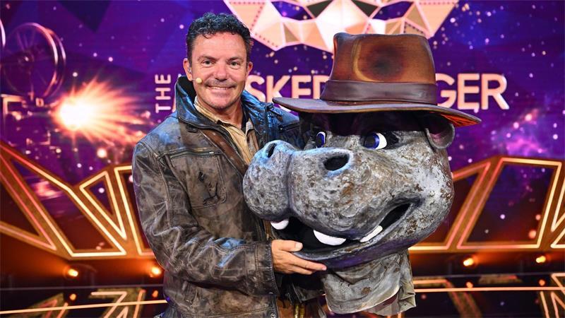 Sänger und Trompeter Stefan Mross ist in der neuen Staffel der ProSieben-Show „The Masked Singer“ demaskiert worden. 
