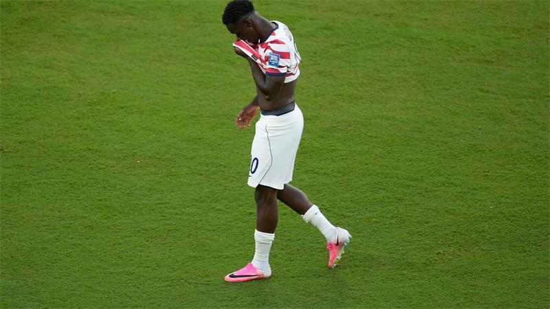 Bericht: FIFA plant Regeländerung nach Balogun-Kontroverse Sah Rot - und durfte dann trotzdem direkt wieder spielen: US-Stürmer Folarin Balogun. (Archivbild)