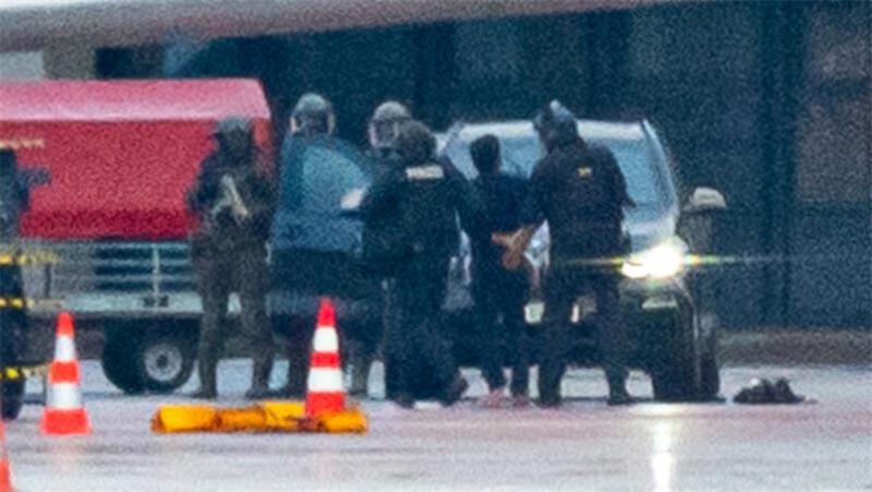 Flughafen will hohe Schadenssumme von Buxtehuder Geiselnehmer Salman E. bei seiner widerstandslosen Festnahme nach 18 Stunden Geiseldrama.