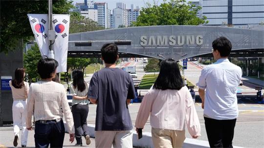 Samsung Electronics hat einen historischen Rekordgewinn für das zweite Quartal verbucht. 