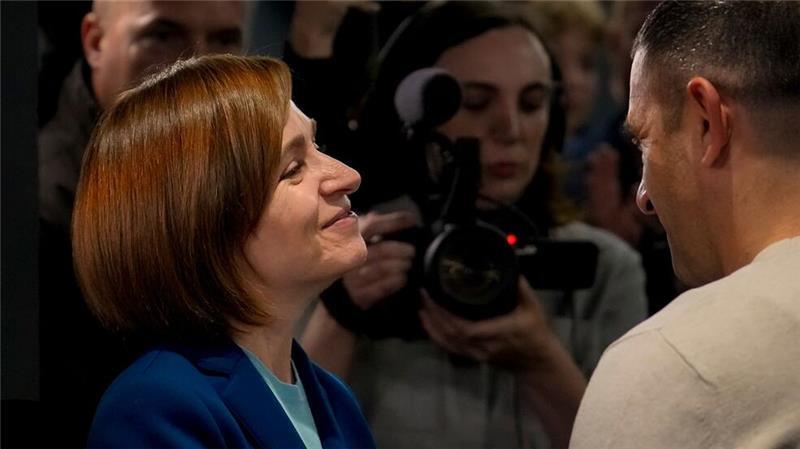 Prowestliche Präsidentin siegt in Moldau - EU erleichtert Sandu freut sich über die vorläufigen Ergebnisse.