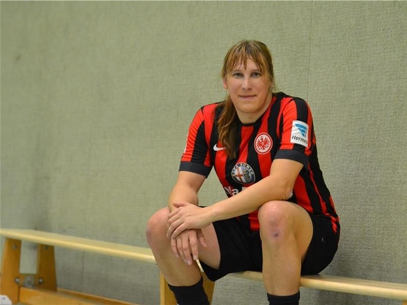 Sarah Dederscheck spielt seit Anfang des Jahres bei den Frauen des SV Ottensen. Zuvor hatte sie jahrelang in verschiedenen Männermannschaften gekickt.Fotos Scholz (3)/Brunsch