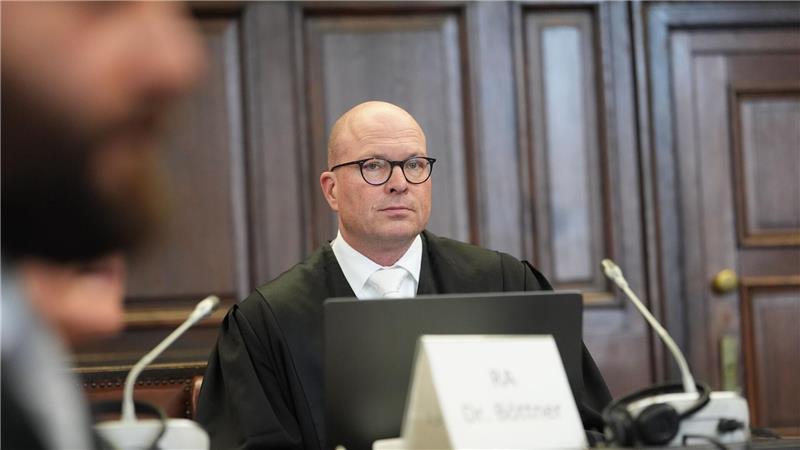 Sascha Böttner verteidigt einen Angeklagten aus Israel.