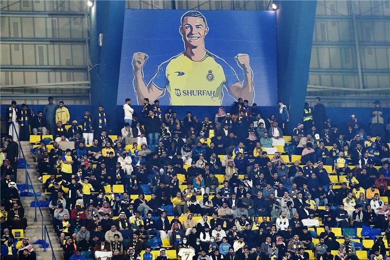 Saudi-Arabien kündigt WM-Bewerbung für 2034 an Saudi-Arabien hat seine Bewerbung für die Fußball-WM 2034 angekündigt.