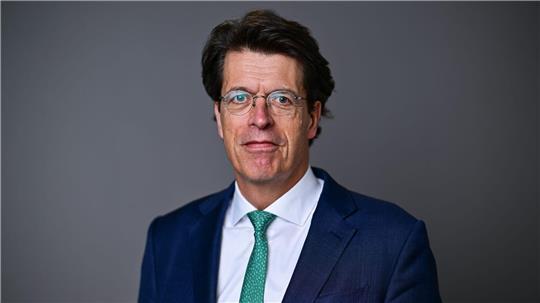 Schaeffler will künftig verstärkt Teile für humanoide Roboter fertigen.