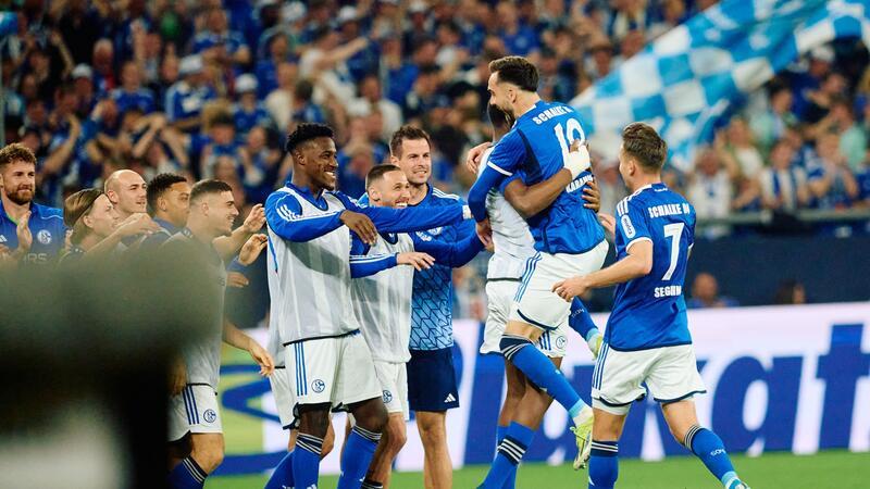 Schalke hat durch den Sieg gegen Nürnberg vorerst fünf Punkte Vorsprung auf den Relegationsplatz.