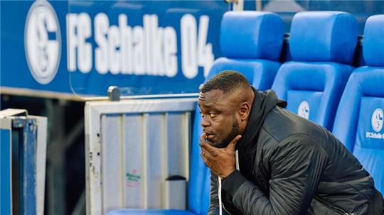 Schalkes Leiter der Lizenzspielerabteilung, Gerald Asamoah, wird den Verein im Sommer verlassen.