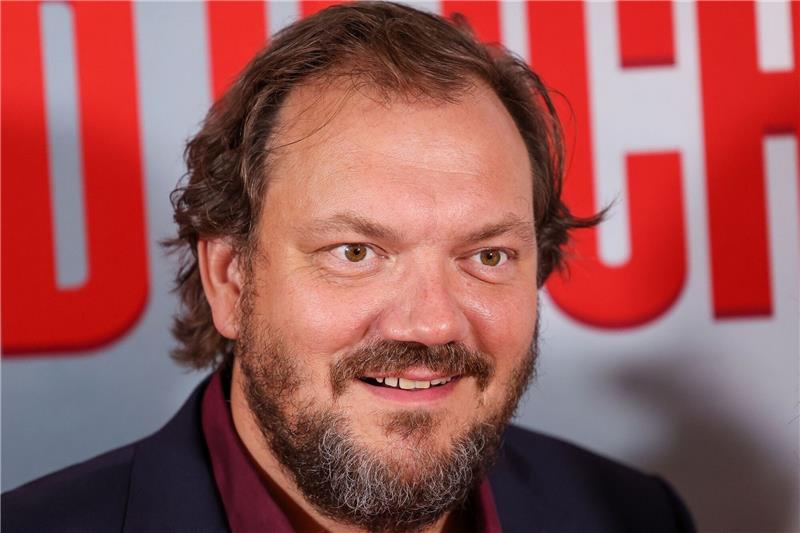 Charly Hübner und Caren Miosga lesen Uwe Johnson Schauspieler Charly Hübner liest aus Uwe Johnsons «Jahrestage».