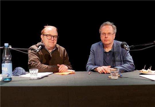 Schauspieler Gustav Peter Wöhler und Autor Christian Maintz. Foto: Bernhard Boeckenkamp