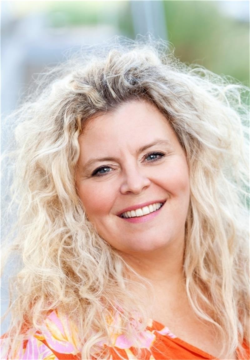 Schauspielerin Carolin Spieß verkörpert in den Schmidt-Häusern viele Charaktere, deren Alter sie noch gar nicht erreicht hat.