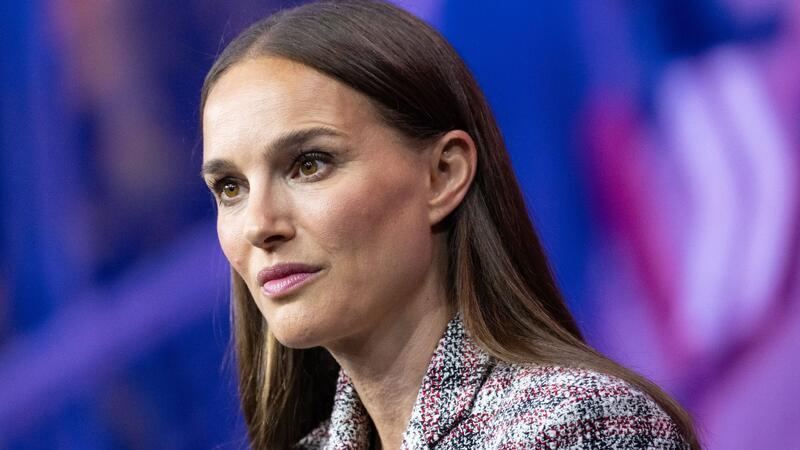 Portman rät von frühen Start in Filmkarriere ab Schauspielerin Natalie Portman rät jungen Menschen von Filmkarriere ab.