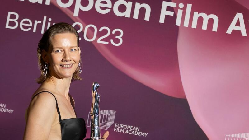 Golden Globes: „Barbie“ ist Favorit - Hüller nominiert Schauspielerin Sandra Hüller mit dem Europäischen Filmpreis. Es könnten weitere Trophäen folgen.