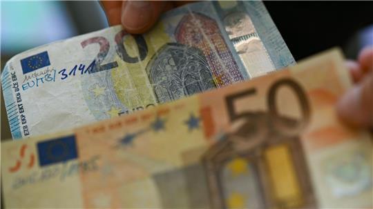 Scheine im Nennwert von 50 und 20 Euro werden am häufigsten gefälscht. 