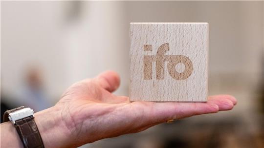 Schlechter als derzeit lag das Ifo-Beschäftigungsbarometer zuletzt mitten in der Corona-Pandemie. (Symbolbild)