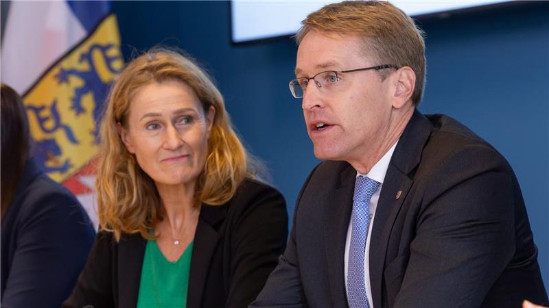 Schleswig-Holstein stimmt den Entlastungen für die Gastronomie und Pendelnde zu. (Archivbild)