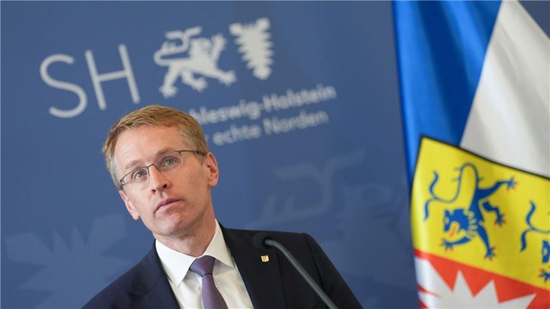 Schleswig-Holsteins CDU-Ministerpräsident Daniel Günther (CDU) will die Bundeswehr gegen Drohnen einsetzen.