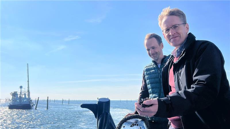 Daniel Günther strebt Lösung für maroden Hafen auf Sylt an Schleswig-Holsteins Ministerpräsident Daniel Günther (CDU) möchte die Debatte um die Sanierung des Hörnumer Hafens auf Sylt voranbringen.
