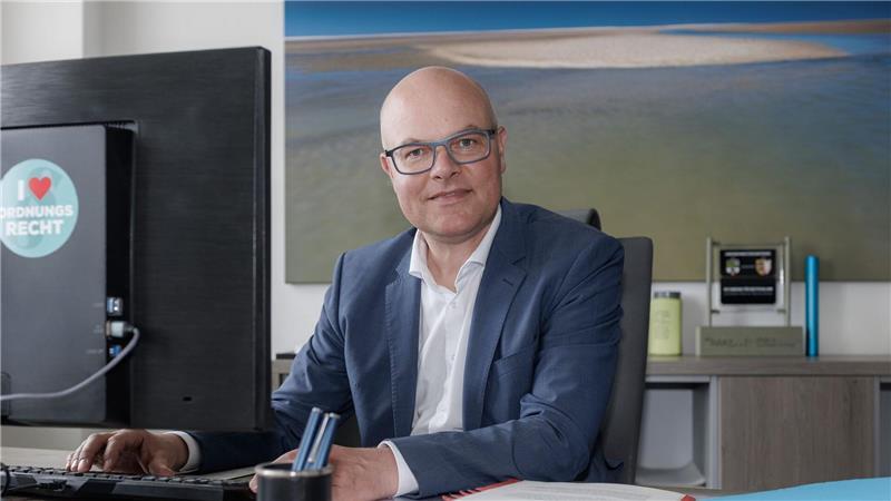 Schleswig-Holsteins Umweltminister Tobias Goldschmidt wirbt für einen höheren Stellenwert des Naturschutzes. (Archivbild)