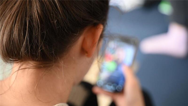 Ende der Dating-Apps? Wieso Singles nicht mehr online suchen Schluss machen mit den Dating-Apps? Eine Absage an die Liebe ist das nicht. (Symbolbild)