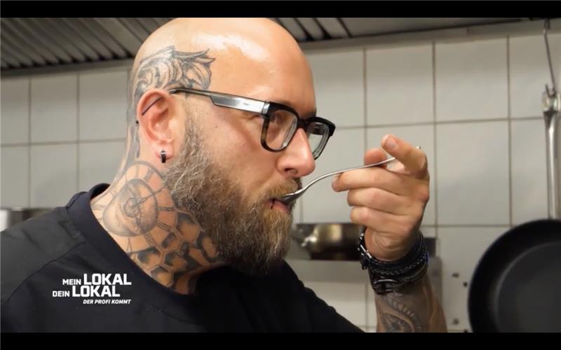 Schmeckt: Gastronom Kim Lindenau und sein Ratskeller machten im TV gute Werbung für sich und belegten den zweiten Platz. Foto: Screenshot/Kabel 1