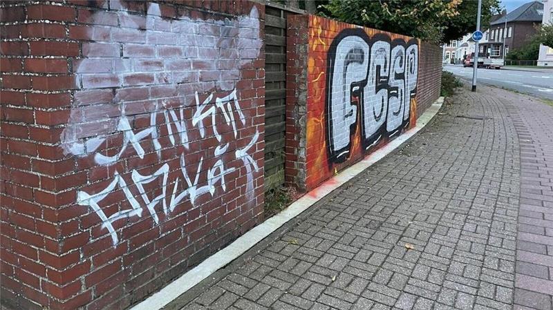 Schmierereien tauchen in Otterndorf vermehrt in den letzten Wochen auf.