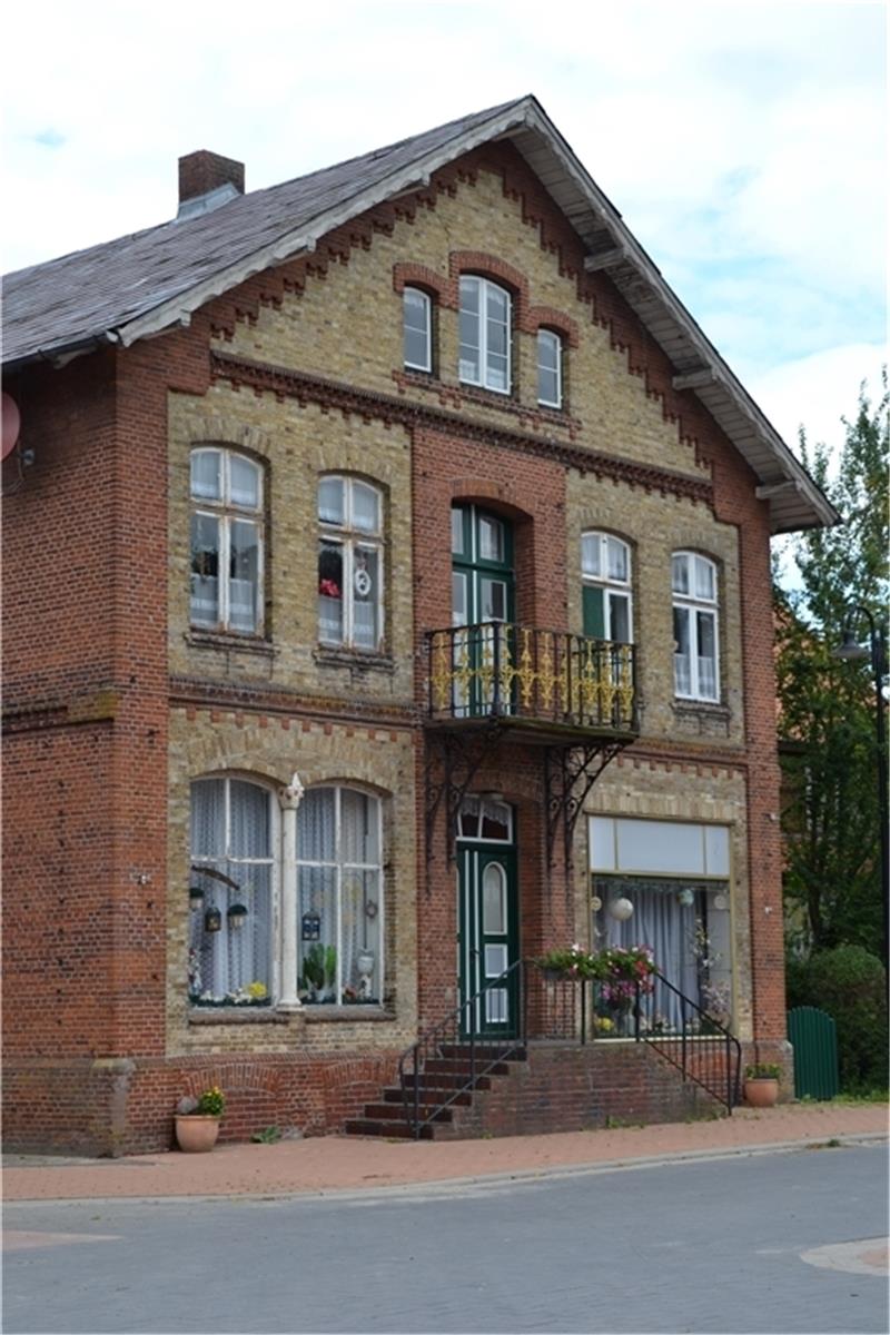 Schmuckstück mit morbidem Charme: das Kaufhaus von Thun.