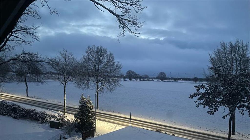 Schneebild aus Ahlerstedt von Sabrina Wenske. 