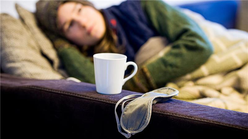 Schneider leidet unter extremer Erschöpfung, Konzentrationsstörungen und Belastungsintoleranz.