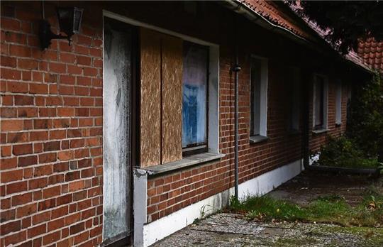 Schön ist der Anblick des Gebäudes in Rotenburg nicht - aber es entspricht den Anforderungen an eine Notunterkunft. Foto Schultz
