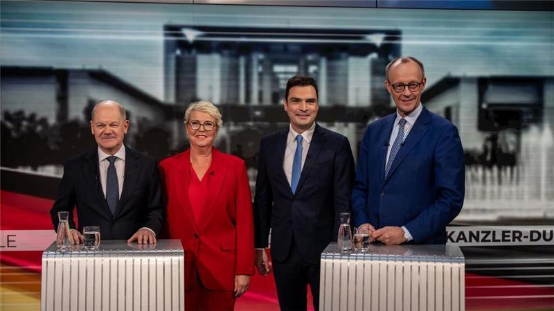 Scholz und Merz wollen arbeitsunwillige Bürgergeldempfänger schärfer sanktionieren.