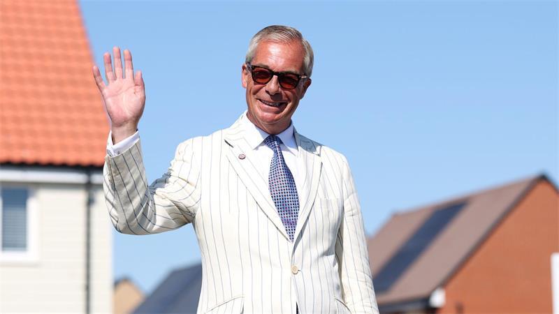 Rechtspopulist Farage wieder ins britische Parlament gewählt Schon bei der Stimmabgabe gut gelaunt: Rechtspopulist Nigel Farage.