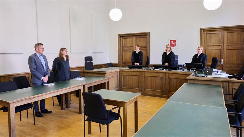 Schon zum Auftakt hatte das Gericht den Hinterbliebenen wenig Hoffnung gemacht.