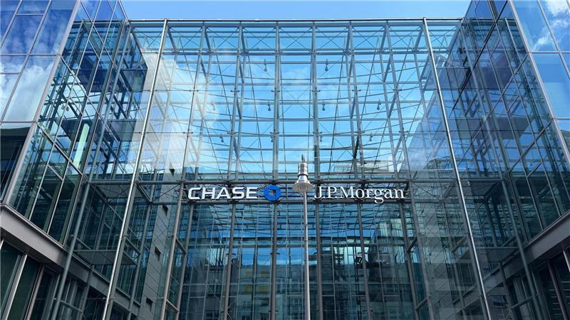 Schrittweise will Chase ihr App-basiertes Angebot für Privatkunden in Deutschland ausbauen und „zu einer führenden digitalen Hausbank“ für Verbraucher werden.