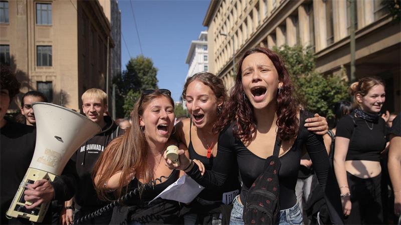 Schüler demonstrieren in Athen