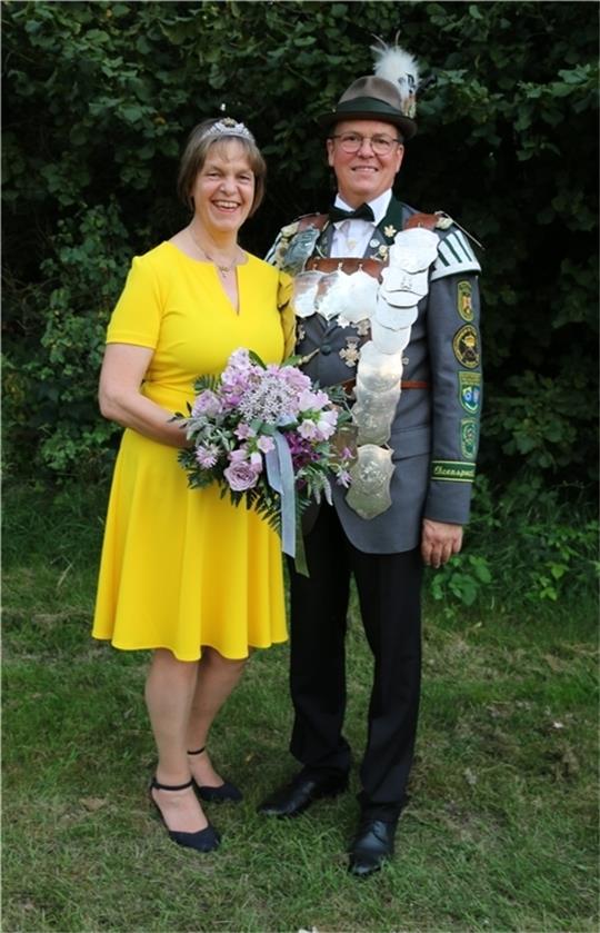 Schützenkönig Manfred Kanebley mit seiner Königin Andrea