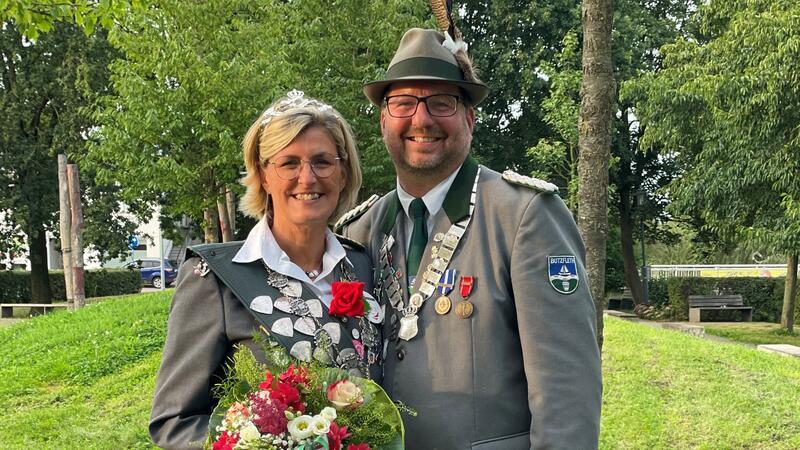 Schützenkönigin Daniela Schilling mit Herzog Marcus Schilling.