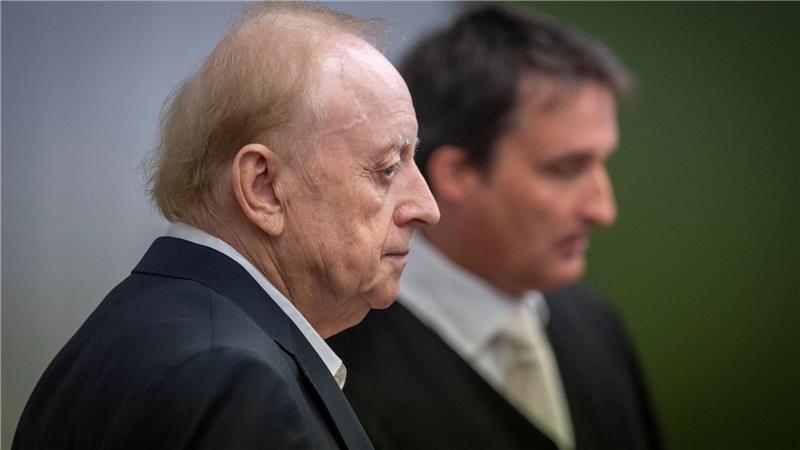 Schuhbecks Verteidiger Norbert Scharf stellte keinen Antrag.