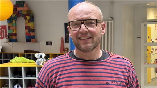 Schulleiter Thomas Heitmann arbeitet seit 1998 an der Montessori Grundschule im Altländer Viertel in Stade.