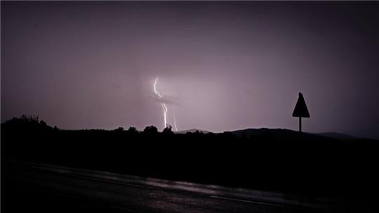 Schwere Gewitter ziehen über den Harz hinweg.