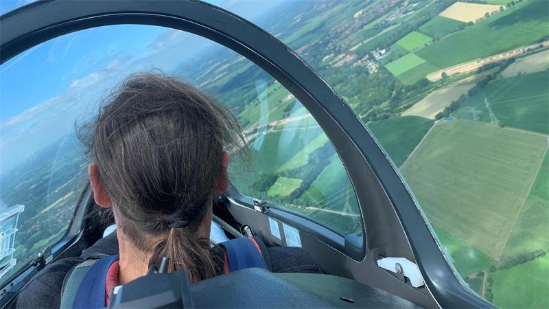 Schwerelos mit dem erfahrenen Segelflieger Christian Ückert.