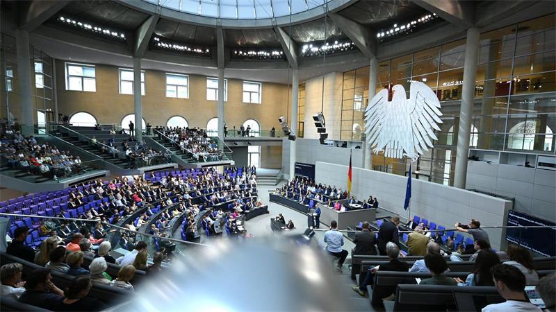 Merz verkündet Tomahawk-Deal – und wirbt für Reformen Schwerpunkt der Rede des Kanzlers waren aber die in der vergangenen Woche von der Koalition beschlossenen Reformen.